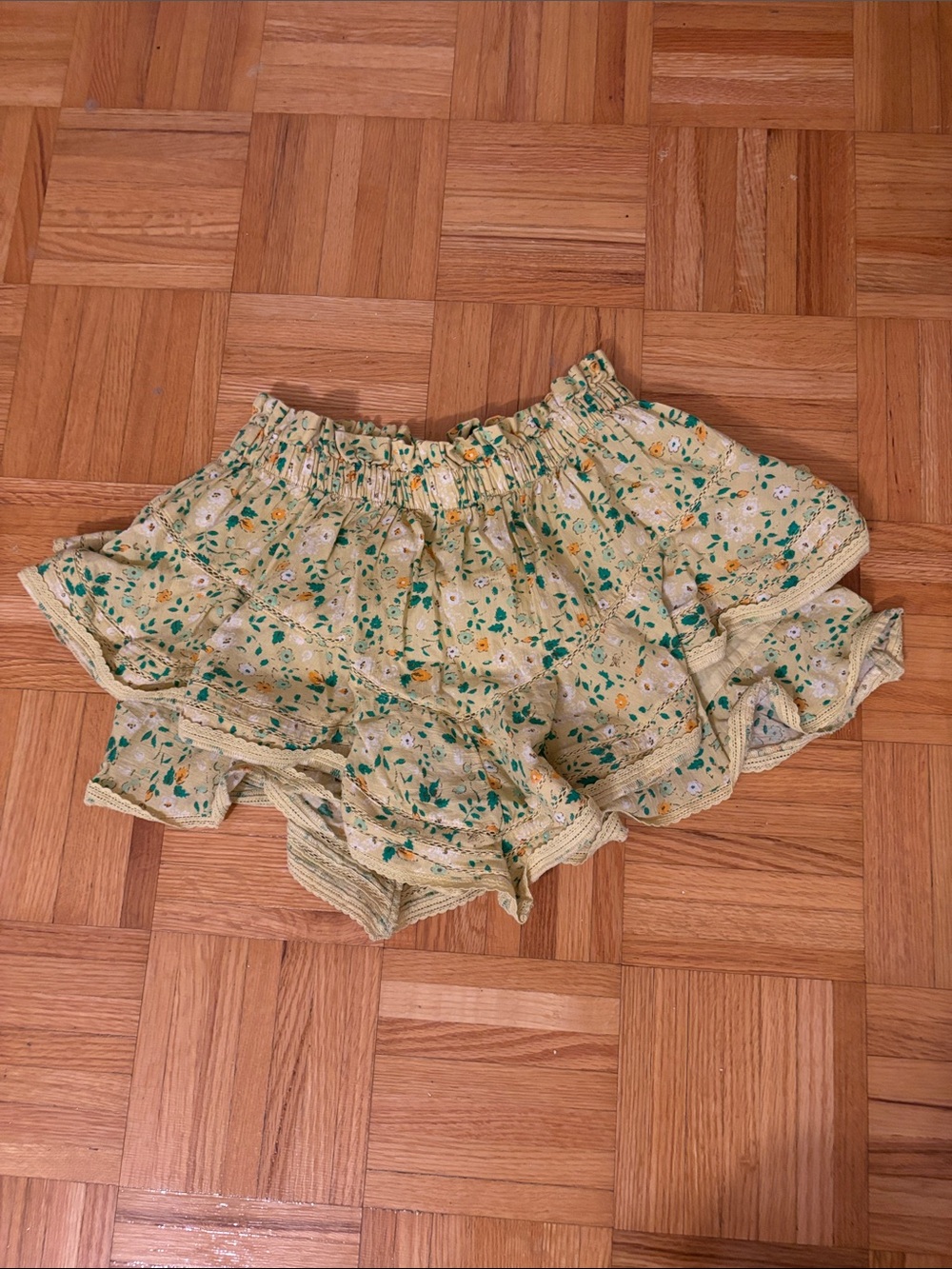 Women’s Yellow Floral Ruffle Shorts/Skort